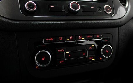 Volkswagen Tiguan I, 2011 год, 1 120 000 рублей, 16 фотография