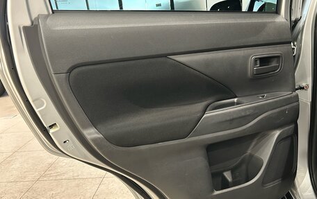 Mitsubishi Outlander III рестайлинг 3, 2018 год, 1 799 000 рублей, 14 фотография