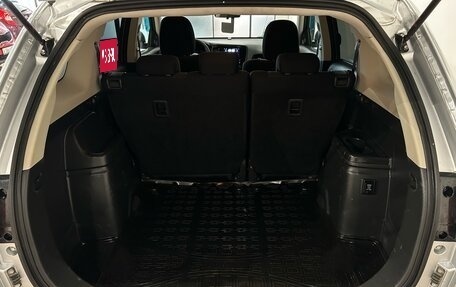 Mitsubishi Outlander III рестайлинг 3, 2018 год, 1 799 000 рублей, 12 фотография