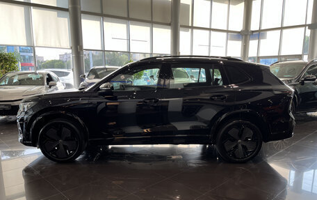 Volkswagen Tiguan, 2025 год, 4 957 000 рублей, 12 фотография