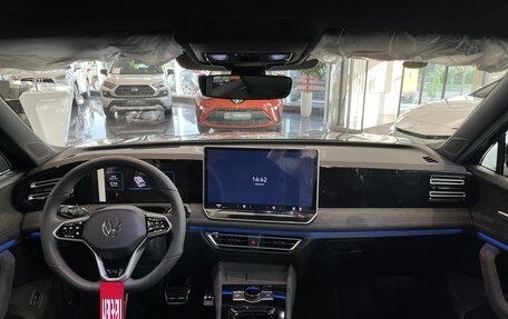 Volkswagen Tiguan, 2025 год, 4 957 000 рублей, 18 фотография