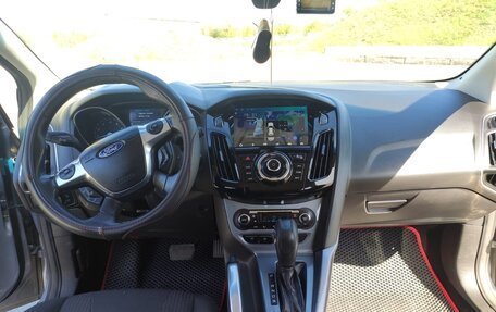 Ford Focus III, 2011 год, 900 000 рублей, 2 фотография
