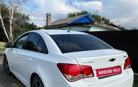 Chevrolet Cruze II, 2010 год, 550 000 рублей, 4 фотография