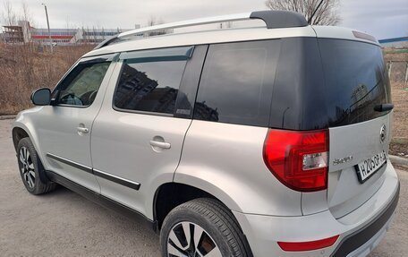 Skoda Yeti I рестайлинг, 2015 год, 1 290 000 рублей, 8 фотография