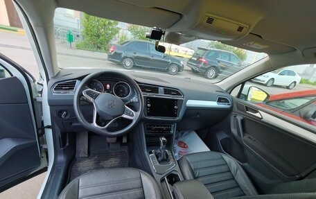 Volkswagen Tiguan II, 2021 год, 2 590 000 рублей, 5 фотография