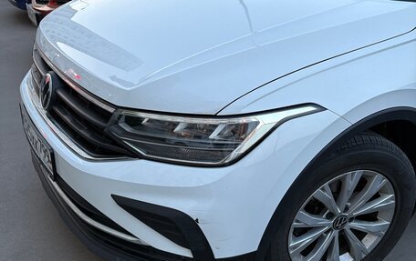 Volkswagen Tiguan II, 2021 год, 2 590 000 рублей, 10 фотография