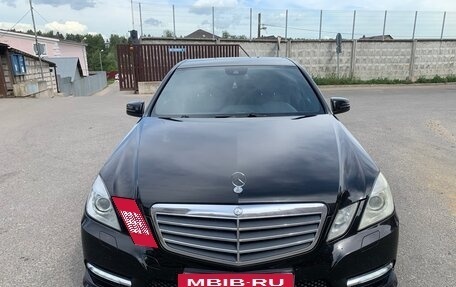 Mercedes-Benz E-Класс, 2012 год, 1 550 000 рублей, 2 фотография