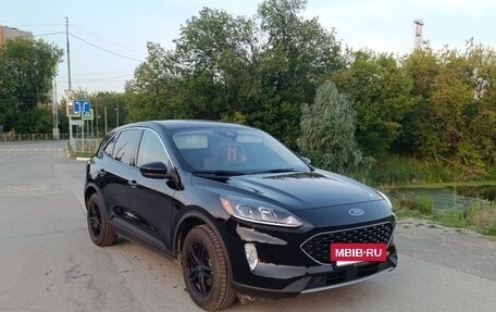 Ford Escape, 2020 год, 1 960 000 рублей, 5 фотография