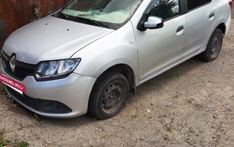 Renault Logan II, 2014 год, 400 000 рублей, 3 фотография