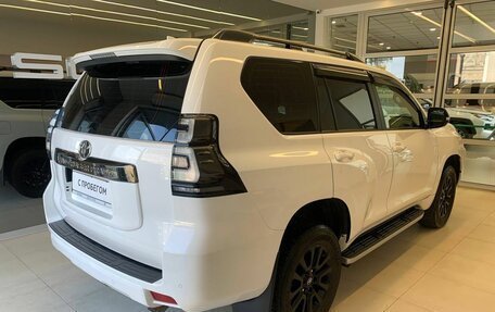 Toyota Land Cruiser Prado 150 рестайлинг 2, 2021 год, 6 600 000 рублей, 4 фотография