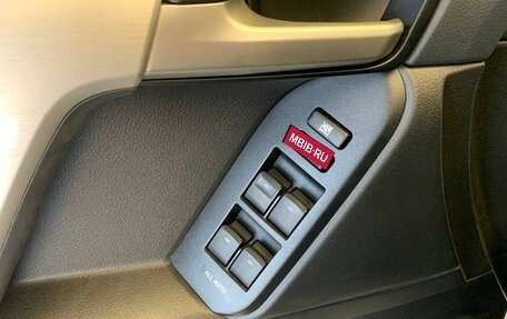 Toyota Land Cruiser Prado 150 рестайлинг 2, 2021 год, 6 600 000 рублей, 26 фотография