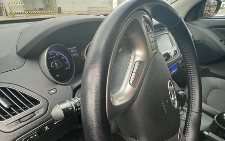 Hyundai ix35 I рестайлинг, 2012 год, 1 550 000 рублей, 22 фотография