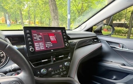 Toyota Camry, 2021 год, 3 290 000 рублей, 20 фотография