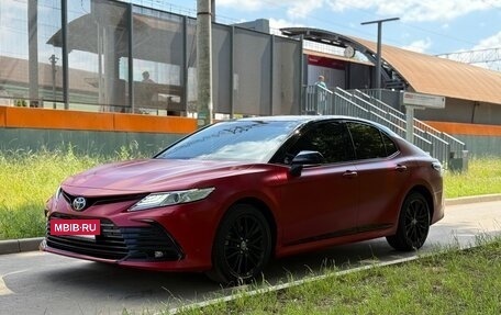 Toyota Camry, 2021 год, 3 290 000 рублей, 3 фотография