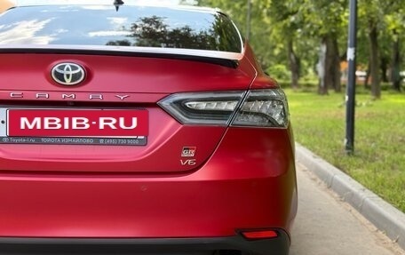 Toyota Camry, 2021 год, 3 290 000 рублей, 8 фотография