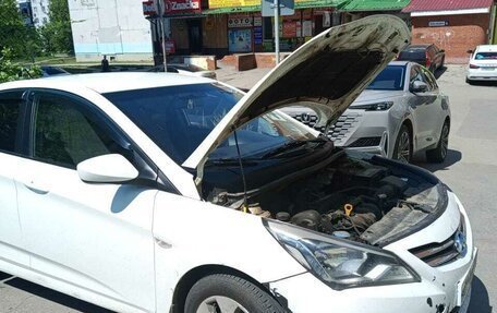Hyundai Solaris II рестайлинг, 2014 год, 495 000 рублей, 2 фотография
