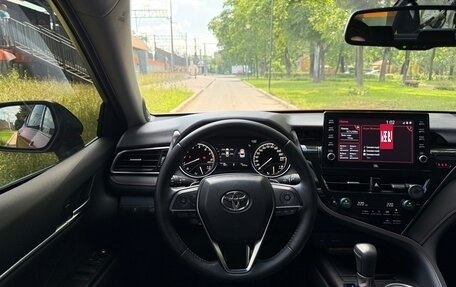 Toyota Camry, 2021 год, 3 290 000 рублей, 16 фотография
