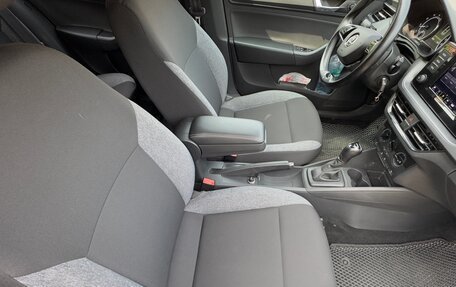 Skoda Rapid II, 2023 год, 1 678 000 рублей, 12 фотография