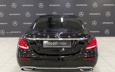 Mercedes-Benz E-Класс, 2019 год, 4 990 000 рублей, 6 фотография