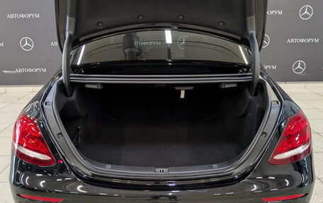 Mercedes-Benz E-Класс, 2019 год, 4 990 000 рублей, 10 фотография