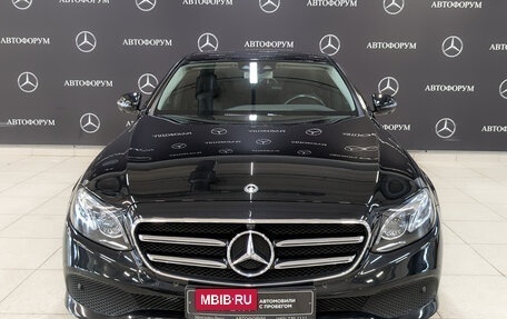 Mercedes-Benz E-Класс, 2019 год, 4 990 000 рублей, 2 фотография