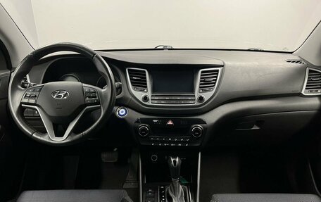 Hyundai Tucson III, 2018 год, 1 685 000 рублей, 14 фотография