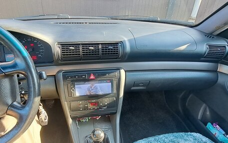 Audi A4, 2000 год, 550 000 рублей, 7 фотография