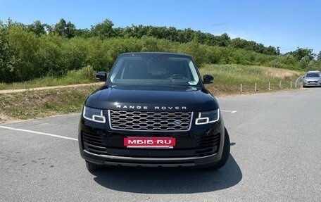 Land Rover Range Rover IV рестайлинг, 2018 год, 9 800 000 рублей, 8 фотография