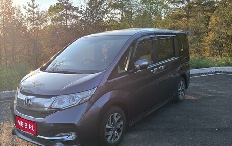 Honda Stepwgn IV, 2015 год, 1 680 000 рублей, 3 фотография