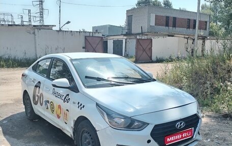 Hyundai Solaris II рестайлинг, 2019 год, 599 000 рублей, 1 фотография
