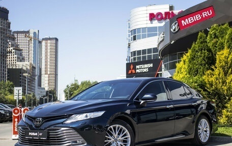 Toyota Camry, 2019 год, 2 816 000 рублей, 1 фотография
