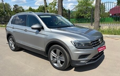 Volkswagen Tiguan II, 2018 год, 2 400 000 рублей, 1 фотография