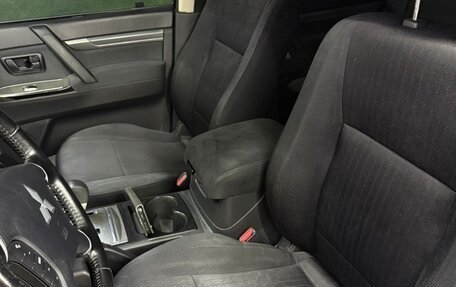 Mitsubishi Pajero IV, 2014 год, 2 400 000 рублей, 3 фотография