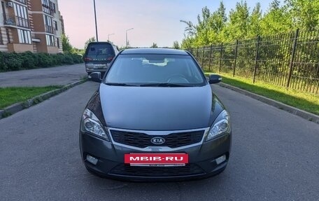 KIA cee'd I рестайлинг, 2010 год, 830 000 рублей, 2 фотография