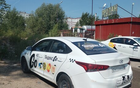 Hyundai Solaris II рестайлинг, 2019 год, 599 000 рублей, 3 фотография