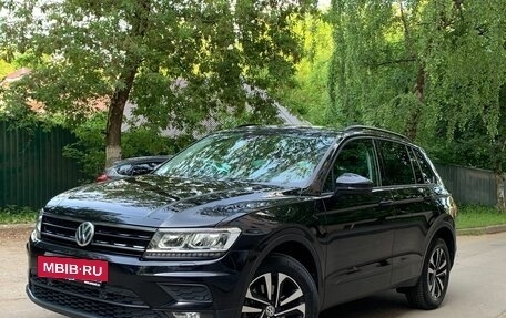 Volkswagen Tiguan II, 2019 год, 2 475 000 рублей, 4 фотография