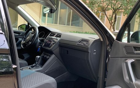 Volkswagen Tiguan II, 2019 год, 2 475 000 рублей, 33 фотография