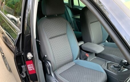 Volkswagen Tiguan II, 2019 год, 2 475 000 рублей, 35 фотография