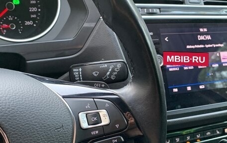 Volkswagen Tiguan II, 2019 год, 2 475 000 рублей, 29 фотография
