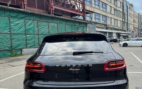 Porsche Macan I рестайлинг, 2017 год, 3 700 000 рублей, 2 фотография