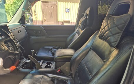 Mitsubishi Pajero III рестайлинг, 2001 год, 995 000 рублей, 6 фотография
