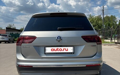 Volkswagen Tiguan II, 2018 год, 2 400 000 рублей, 6 фотография