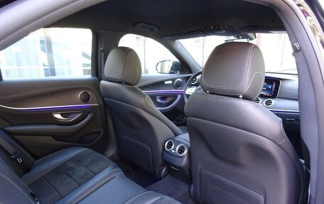 Mercedes-Benz E-Класс, 2020 год, 5 300 000 рублей, 36 фотография