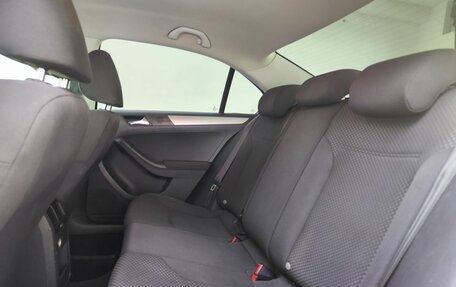 Volkswagen Jetta VI, 2011 год, 1 050 000 рублей, 15 фотография