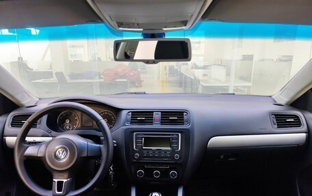 Volkswagen Jetta VI, 2011 год, 1 050 000 рублей, 17 фотография