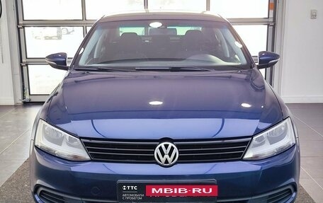 Volkswagen Jetta VI, 2011 год, 1 050 000 рублей, 2 фотография