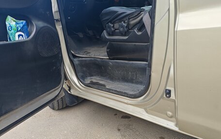 Hyundai H-1 II рестайлинг, 2006 год, 950 000 рублей, 12 фотография