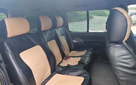 Hyundai H-1 II рестайлинг, 2006 год, 950 000 рублей, 18 фотография