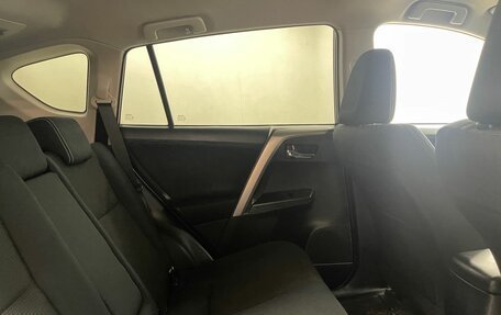 Toyota RAV4, 2016 год, 1 770 000 рублей, 11 фотография