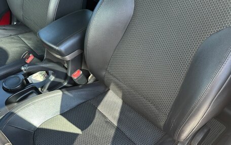 Hyundai ix35 I рестайлинг, 2013 год, 1 000 000 рублей, 8 фотография